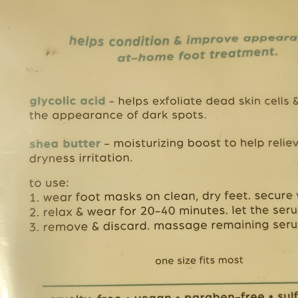 Dearcloud Repair & Odor Control Foot Masks - Picture 8 of 9